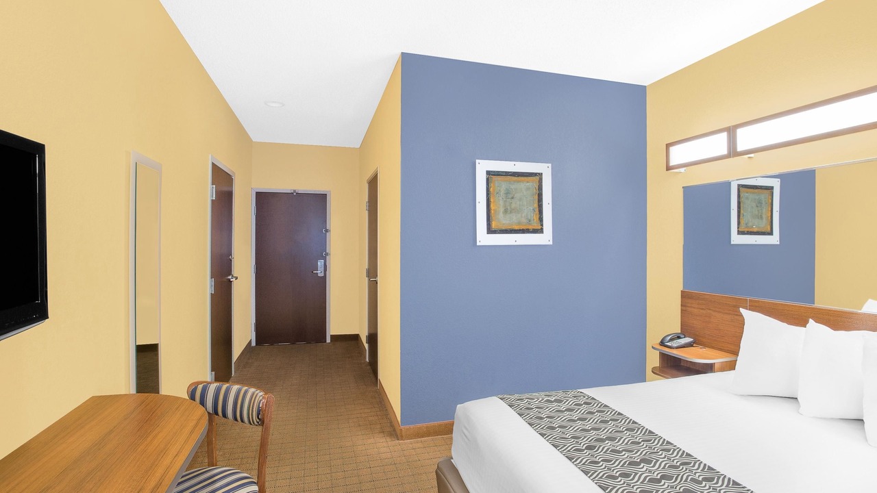 Photo of Bedroom in Chili Center