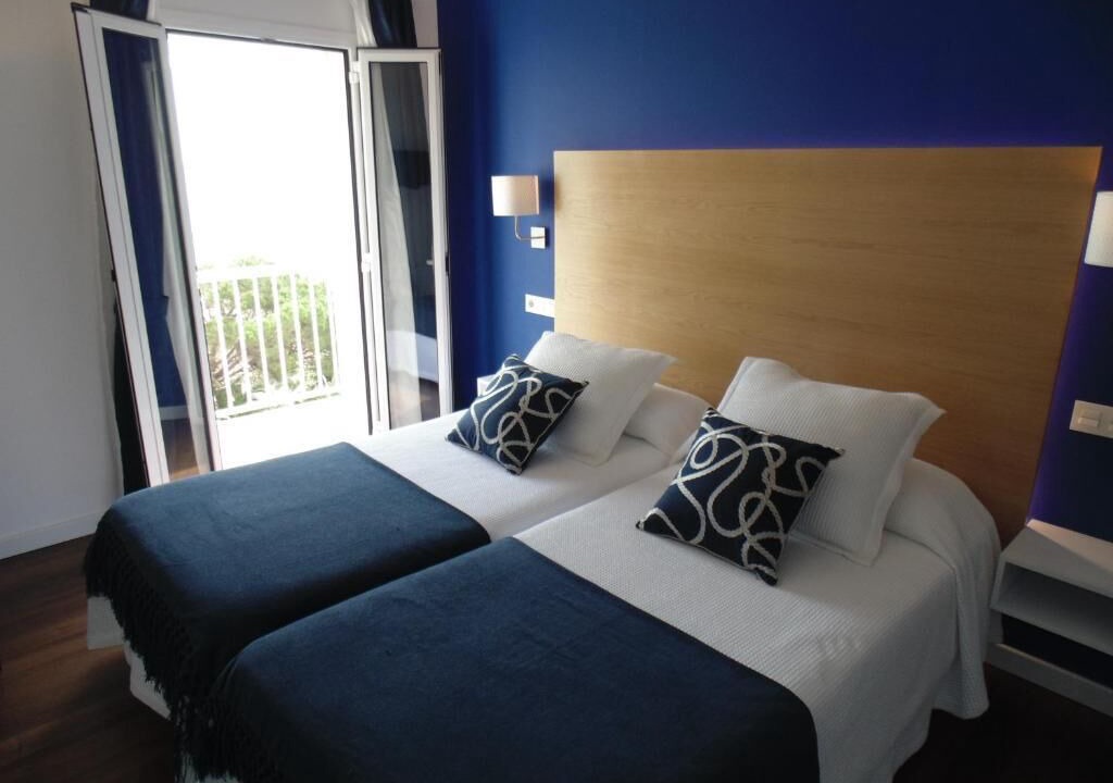 Photo of Bedroom in L Almadrava