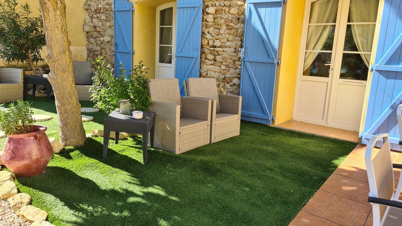 Photo of Bedroom in Suze-la-Rousse