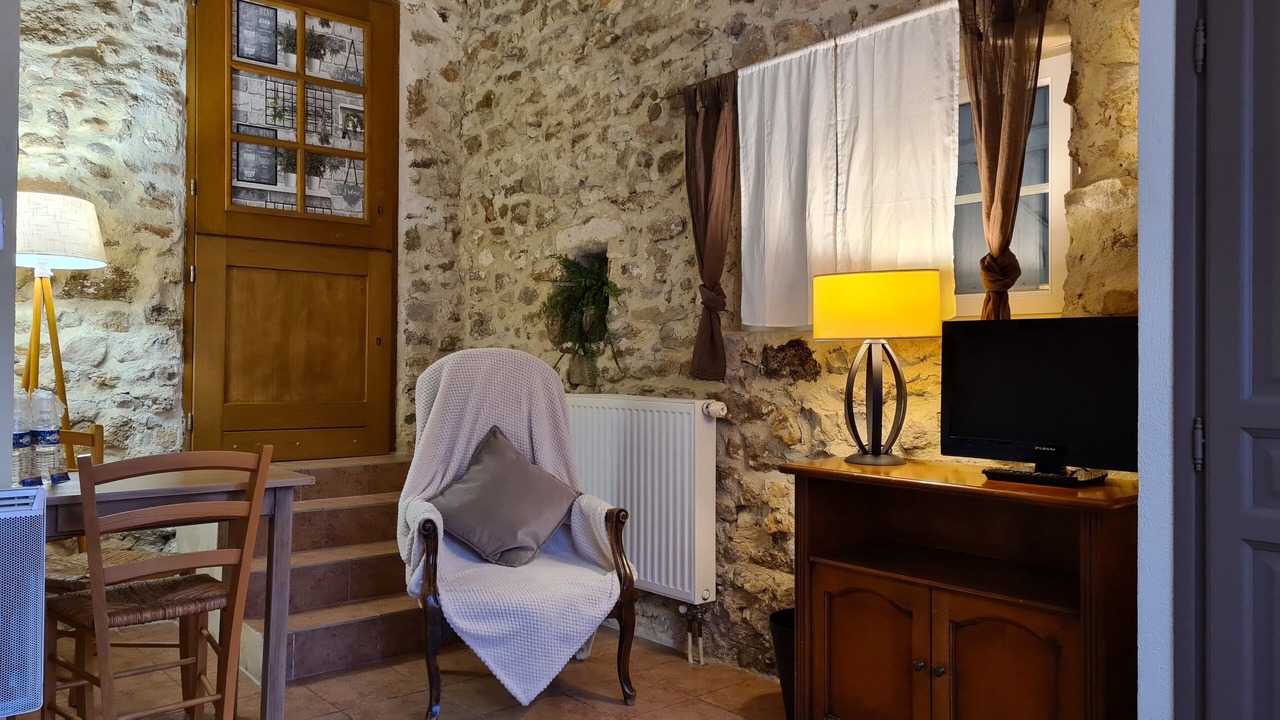 Photo of Bedroom in Suze-la-Rousse