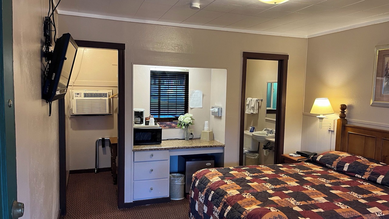 Photo of Bedroom in Altaville