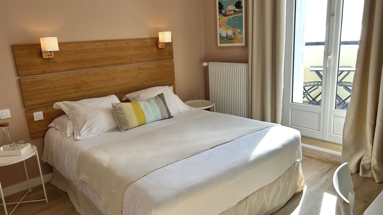 Photo of Bedroom in La Rogere