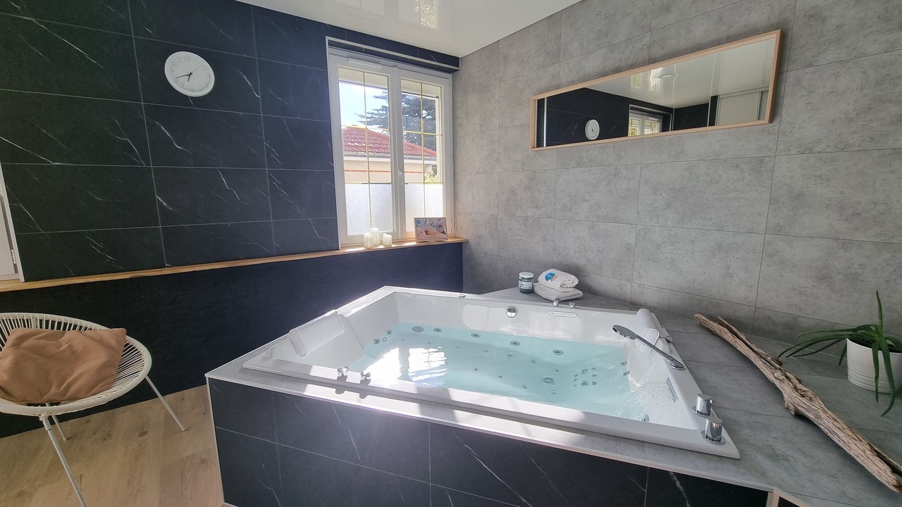 Photo of Others in La Rogere