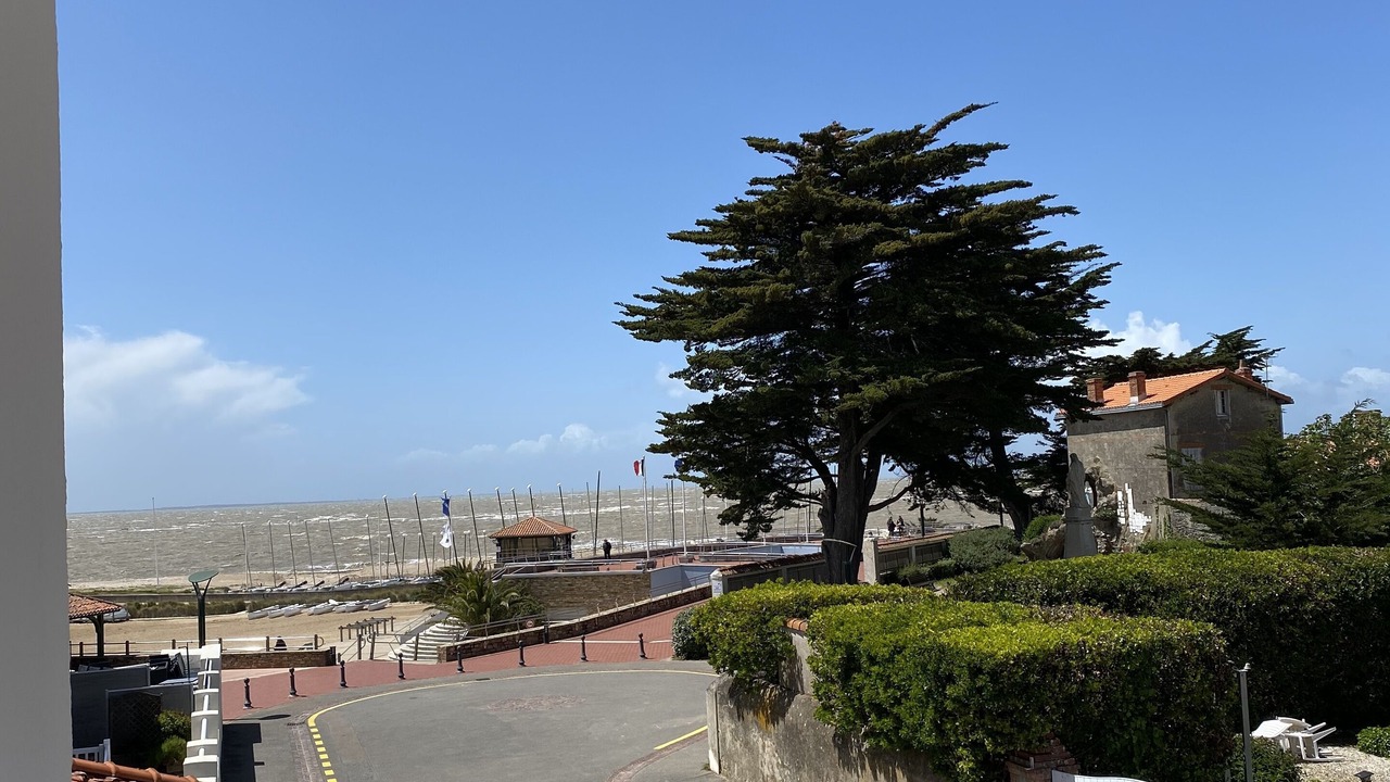 Photo of Bedroom in La Rogere