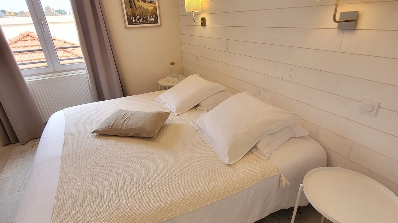 Photo of Bedroom in La Rogere