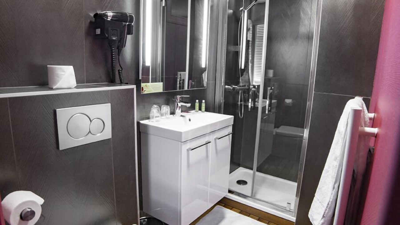 Photo of Bathroom in Bethune