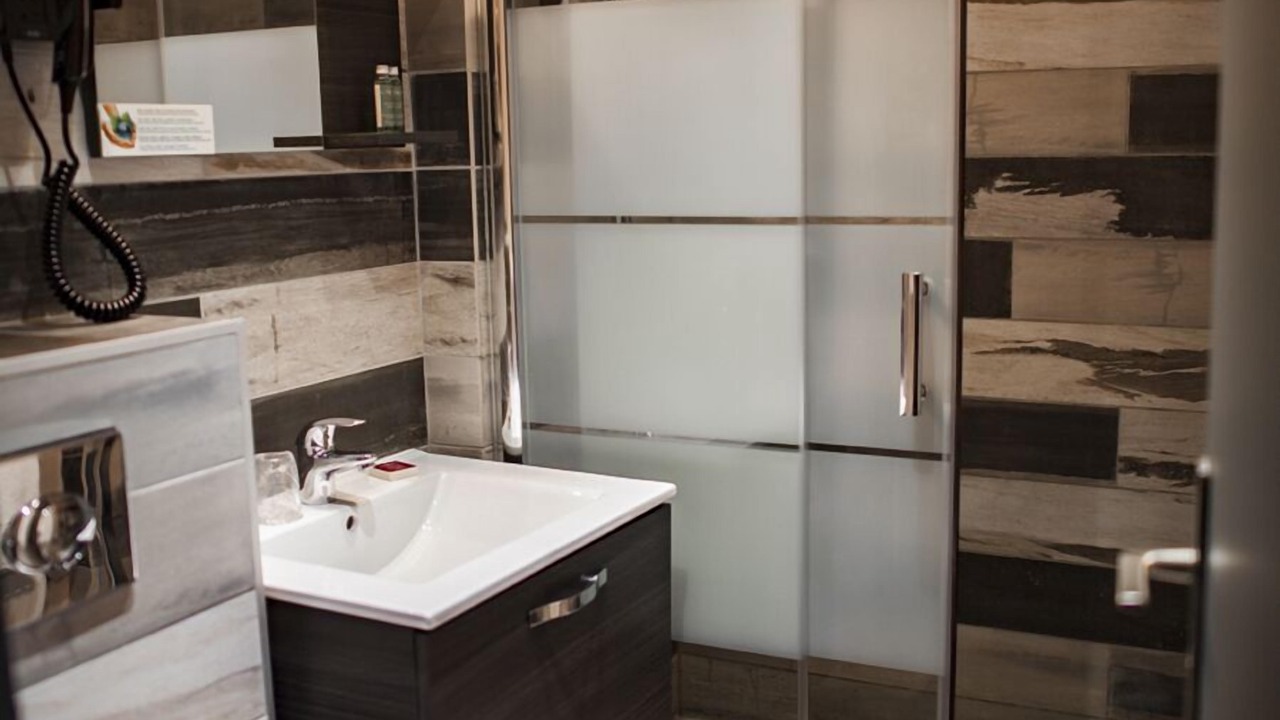 Photo of Bathroom in Bethune