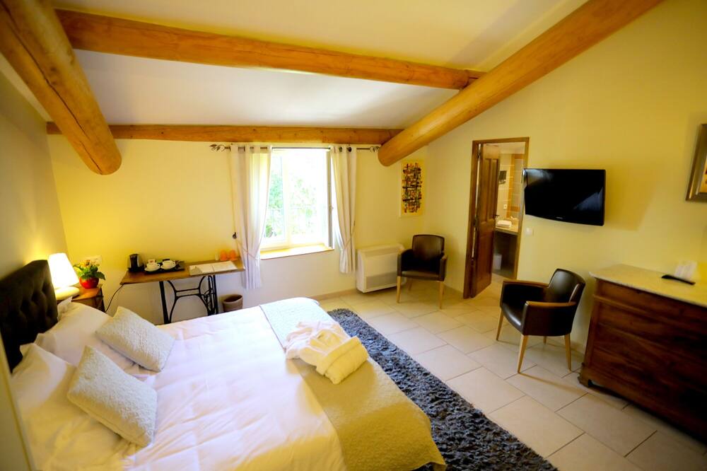 Photo of Bedroom in Pujaut