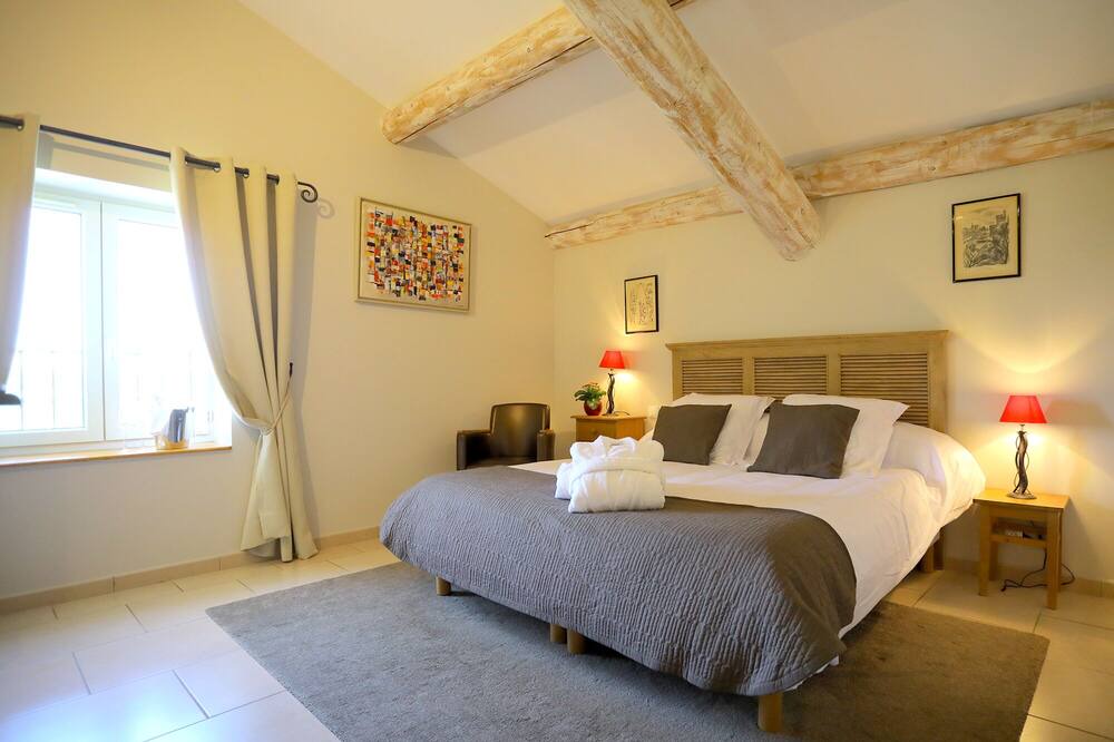 Photo of Bedroom in Pujaut