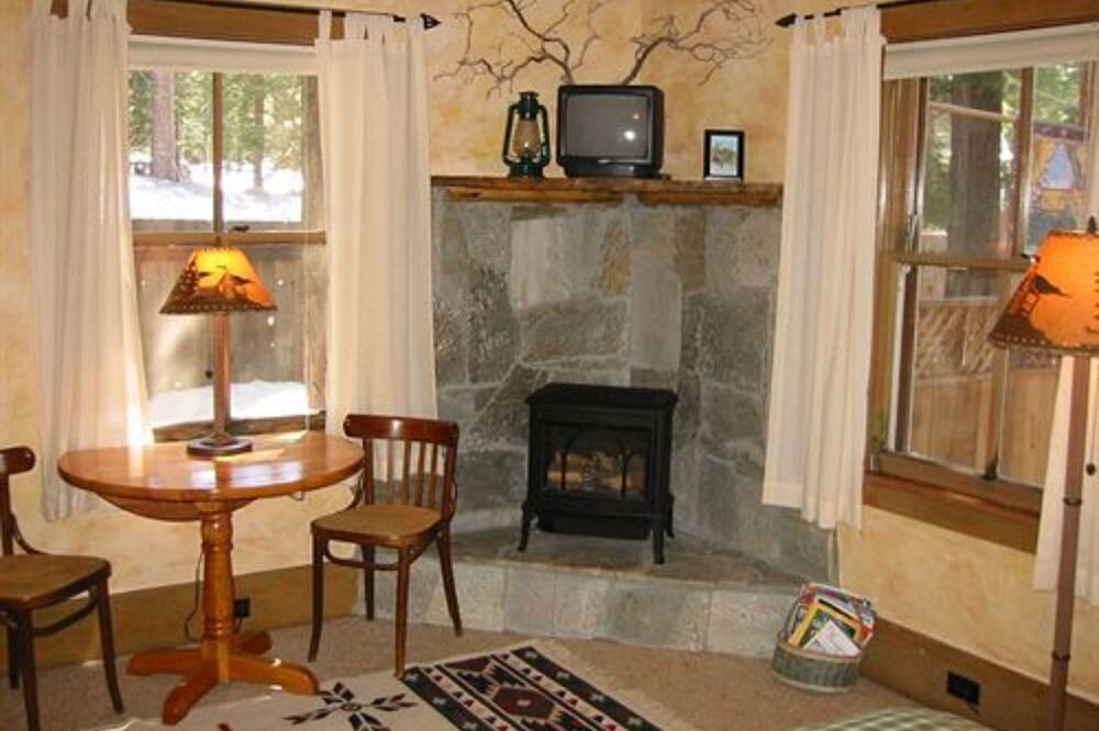 Photo of Bedroom in Tahoma