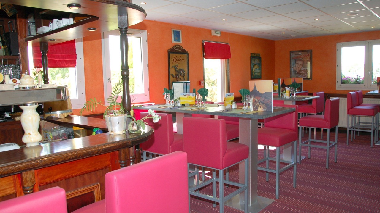 Photo of Others in Artenay