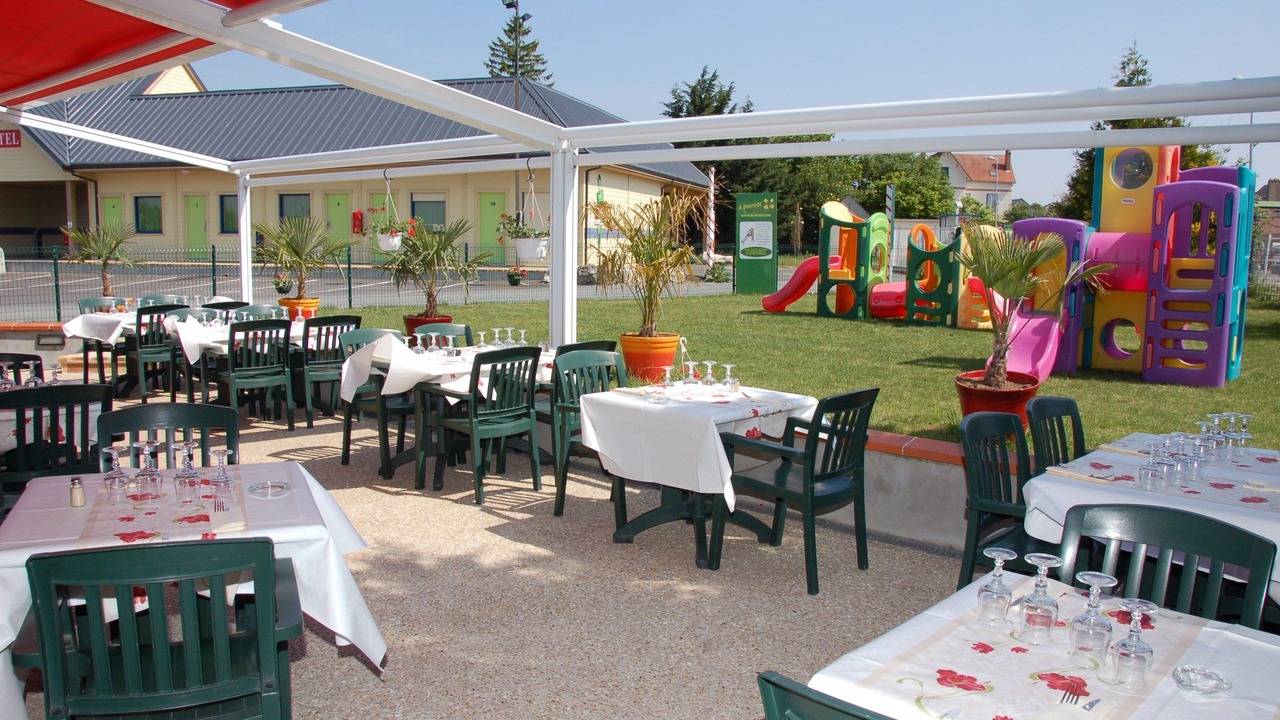 Photo of Others in Artenay