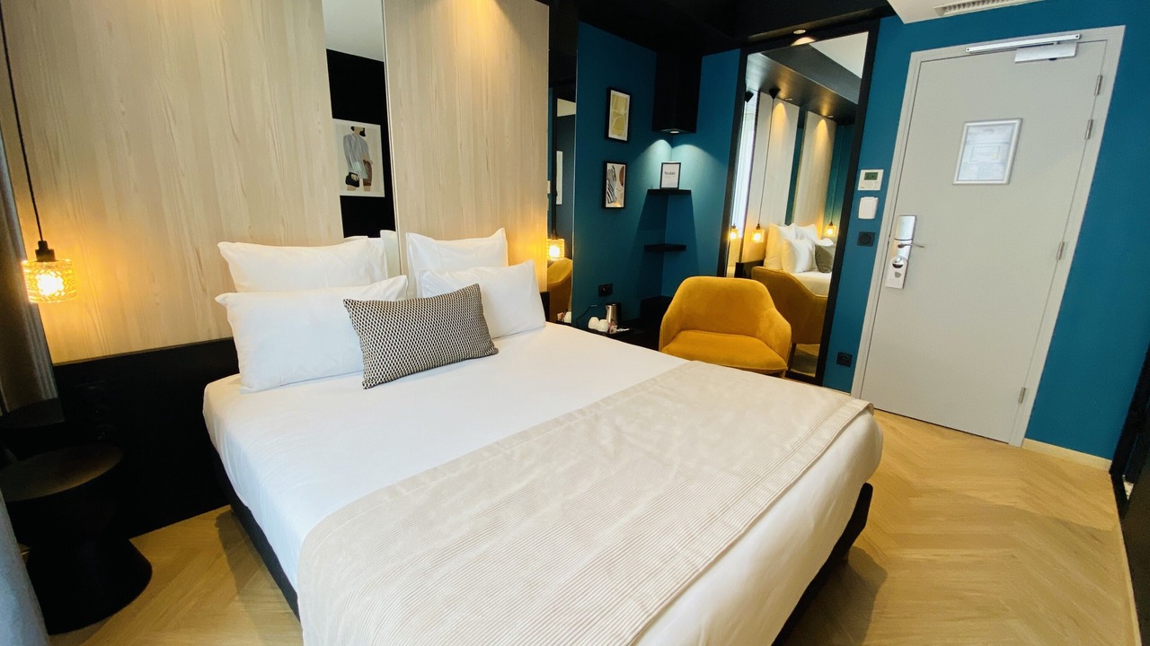 Photo of Bedroom in Clichy