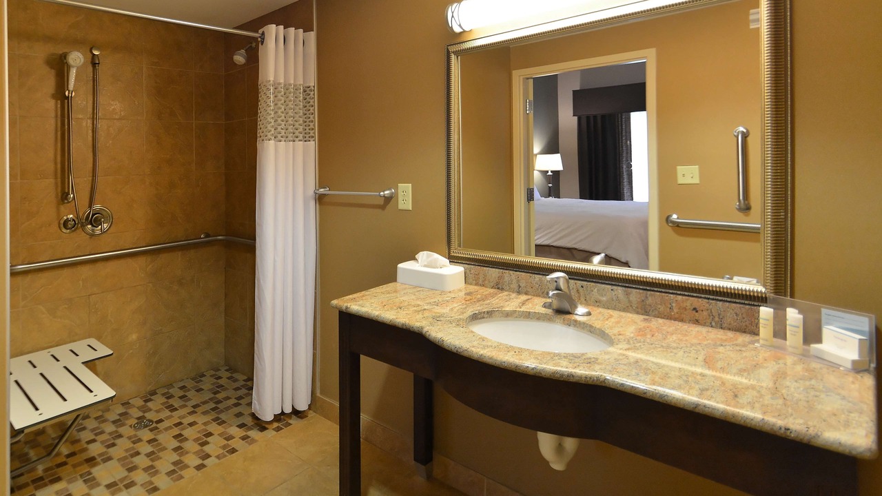 Photo of Bathroom in Geneseo