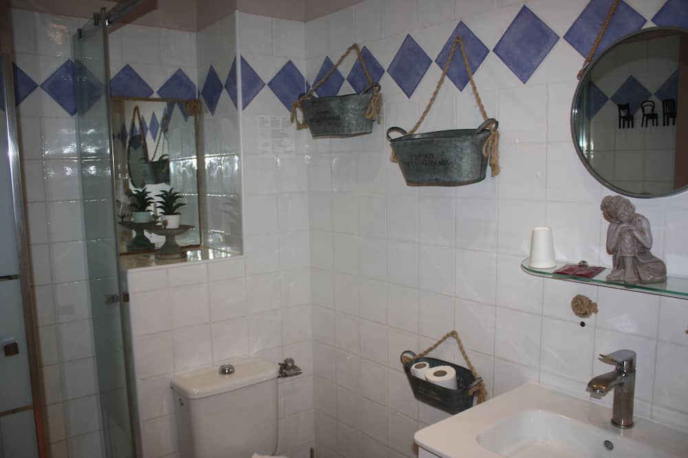Photo of Bathroom in Le Thoronet