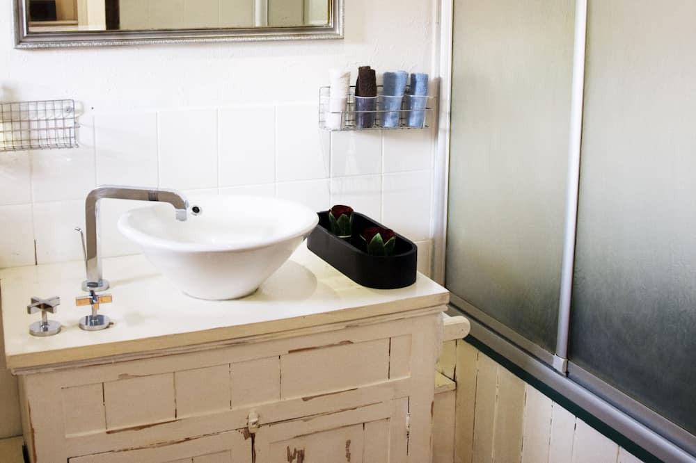 Photo of Bathroom in Fresne-la-Mere