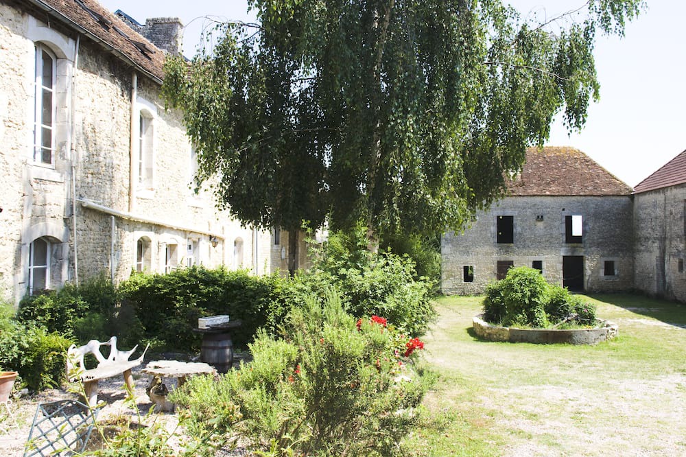Photo of Outdoor in Fresne-la-Mere