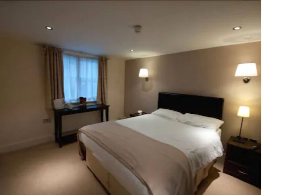 Photo of Bedroom in Collingbourne Kingston