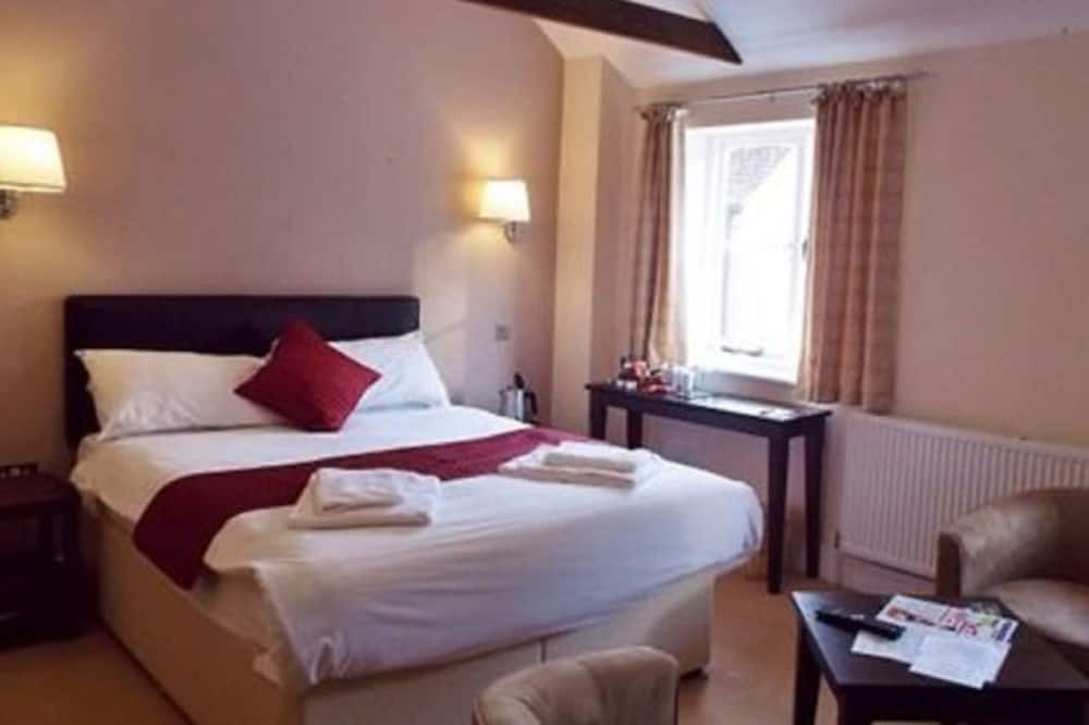 Photo of Bedroom in Collingbourne Kingston