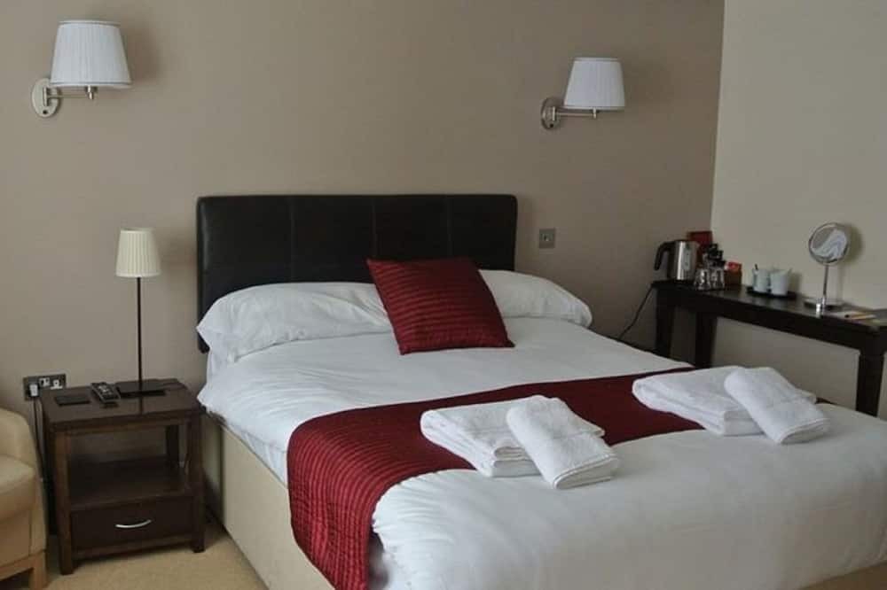 Photo of Bedroom in Collingbourne Kingston