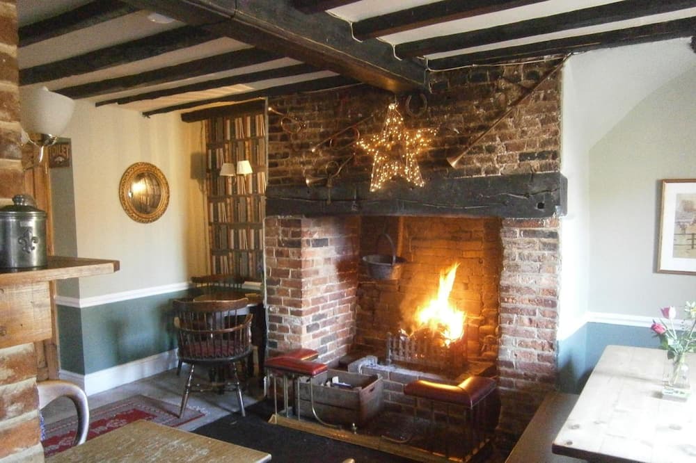 Photo of Others in Collingbourne Kingston