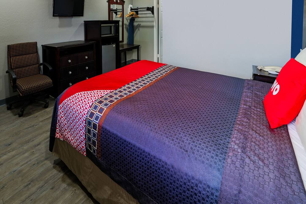 Photo of Bedroom in Waldron