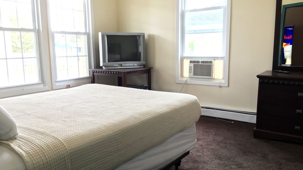 Photo of Bedroom in Wall