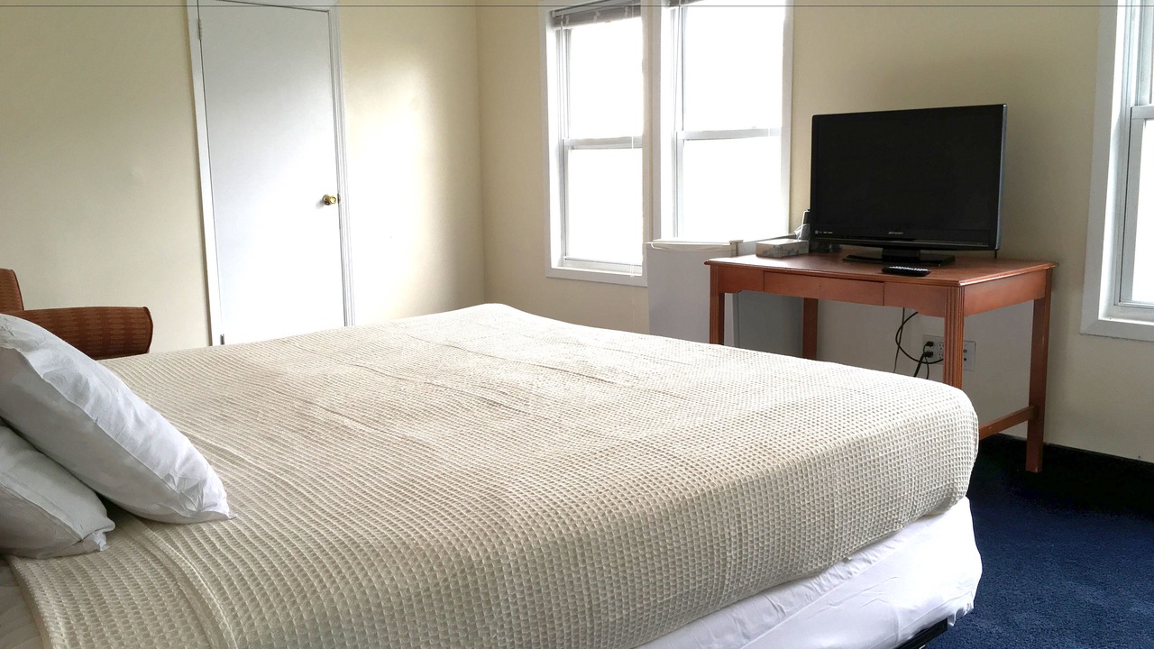 Photo of Bedroom in Wall