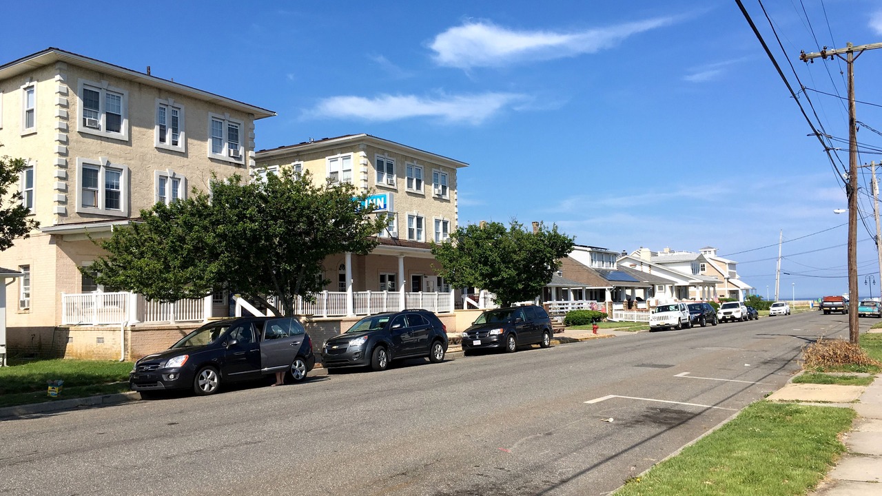 Photo of Others in Wall