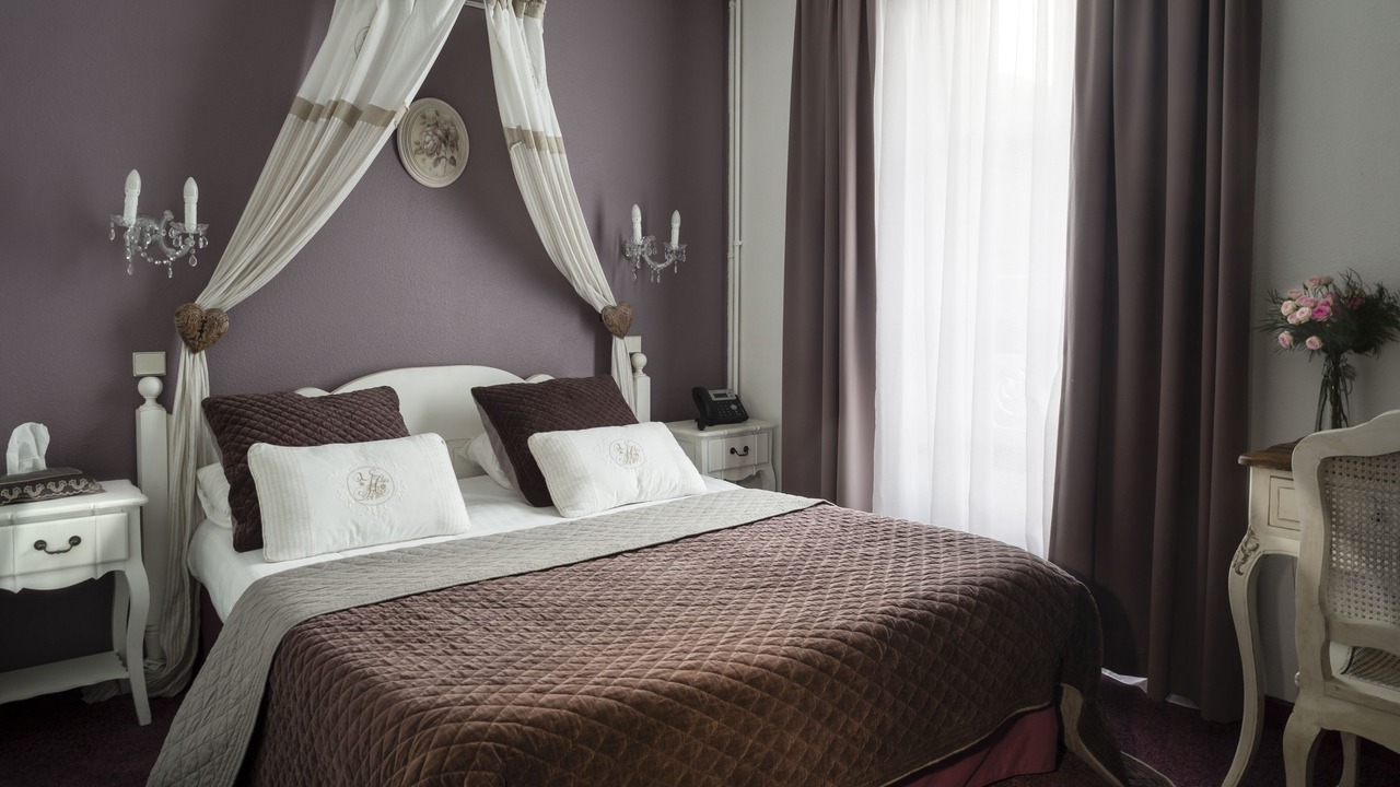 Photo of Bedroom in Dinan