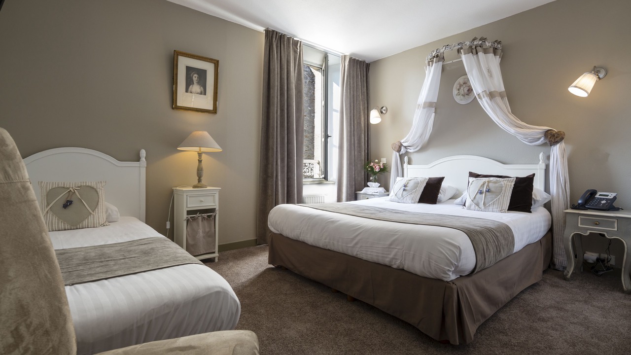 Photo of Bedroom in Dinan