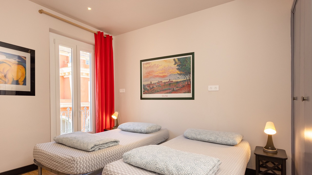 Photo of Bedroom in Jean-Medecin