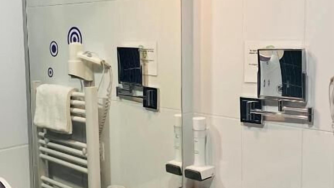 Photo of Bathroom in Grenay