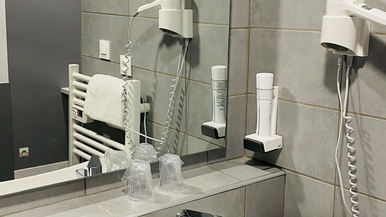 Photo of Bathroom in Grenay