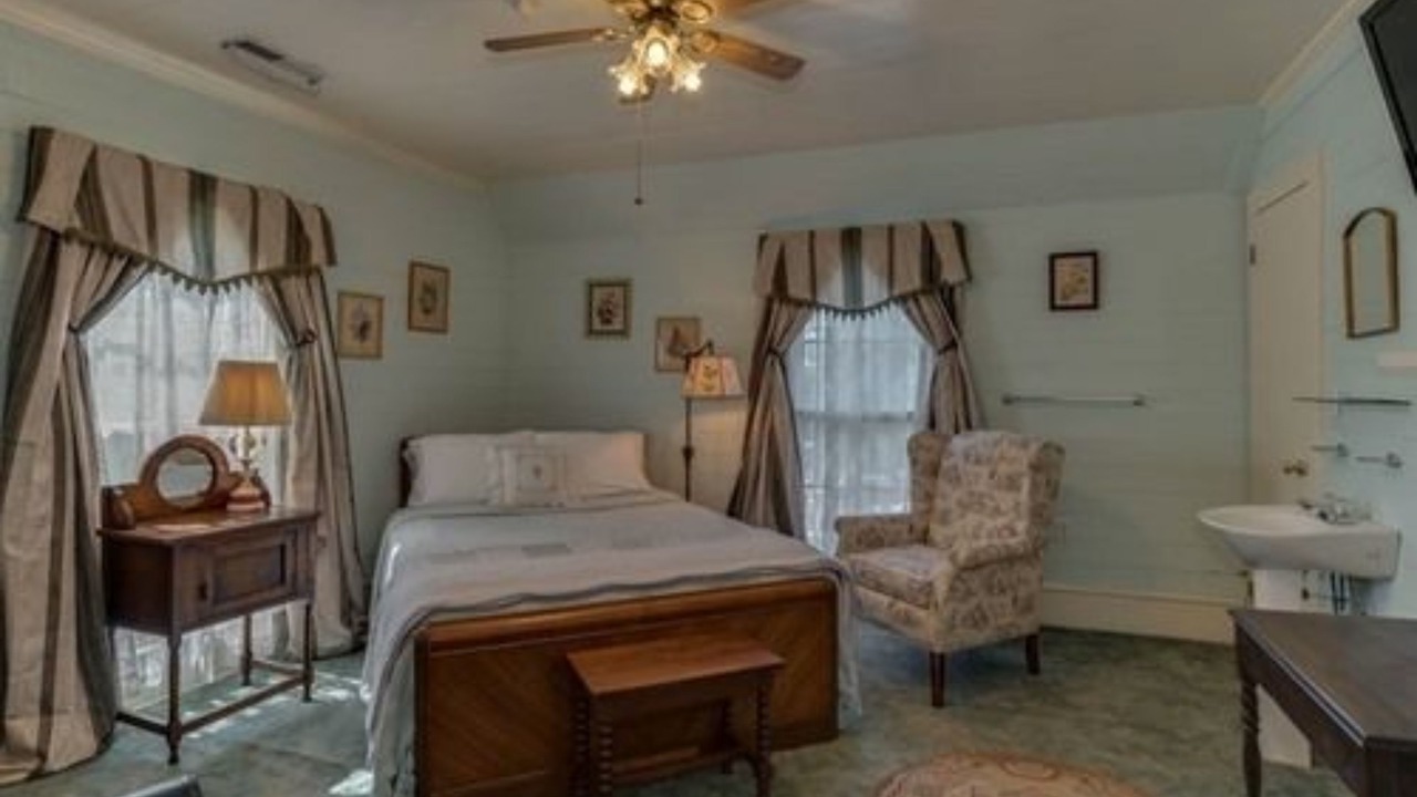 Photo of Bedroom in Rutherfordton