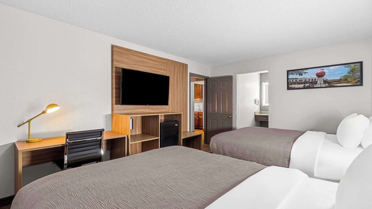 Photo of Others in Cornelia