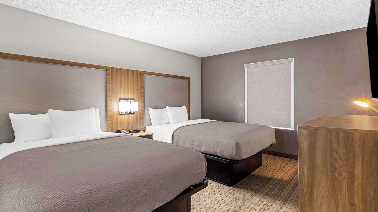 Photo of Others in Cornelia