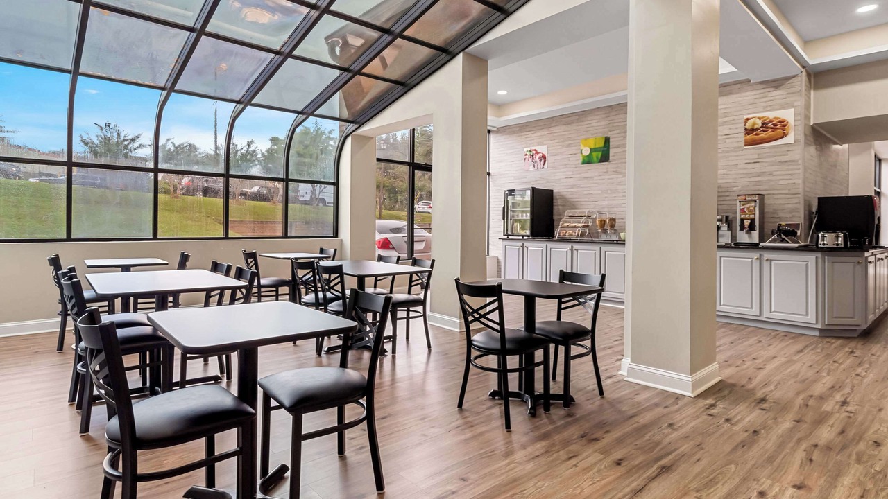 Photo of Others in Cornelia