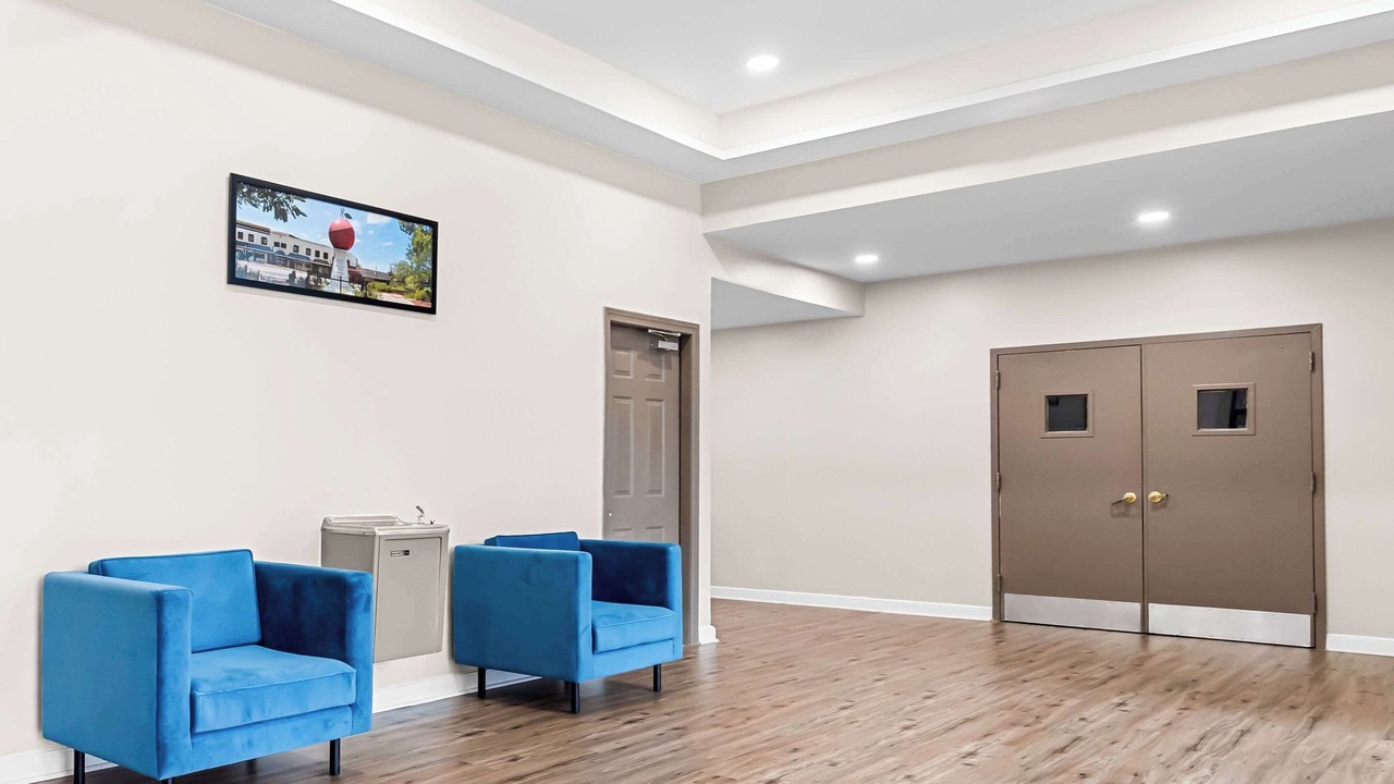 Photo of Others in Cornelia