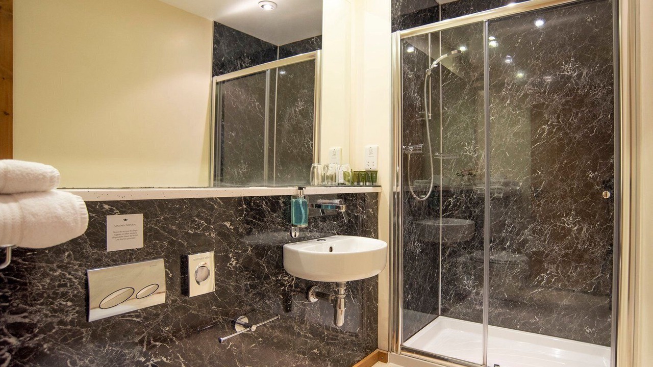 Photo of Bathroom in Huntspill