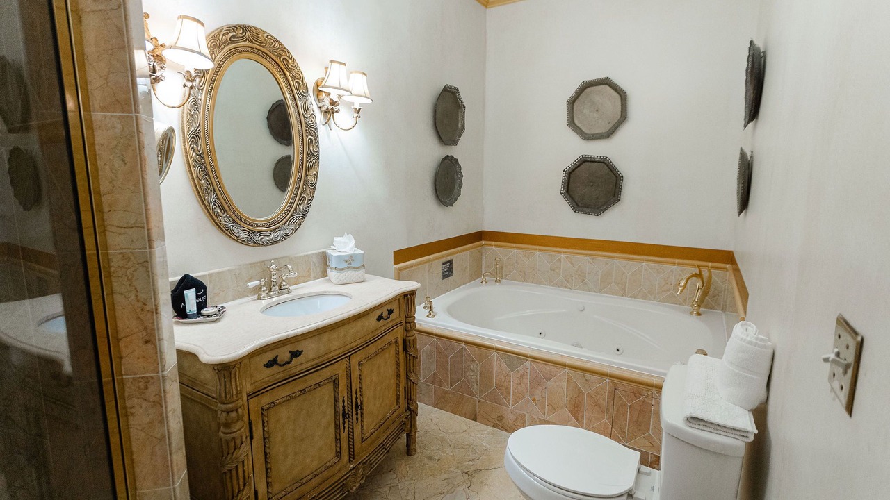 Photo of Bathroom in Downtown Baltimore