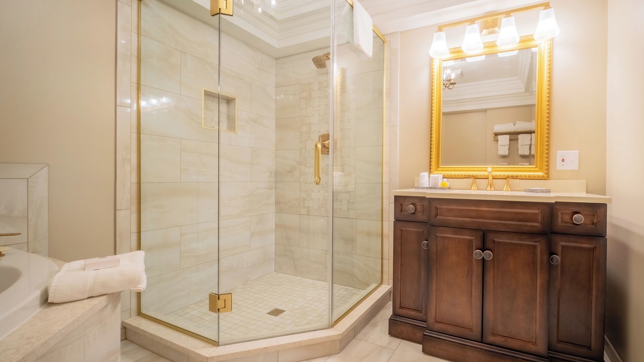 Photo of Bathroom in Downtown Niagara Falls