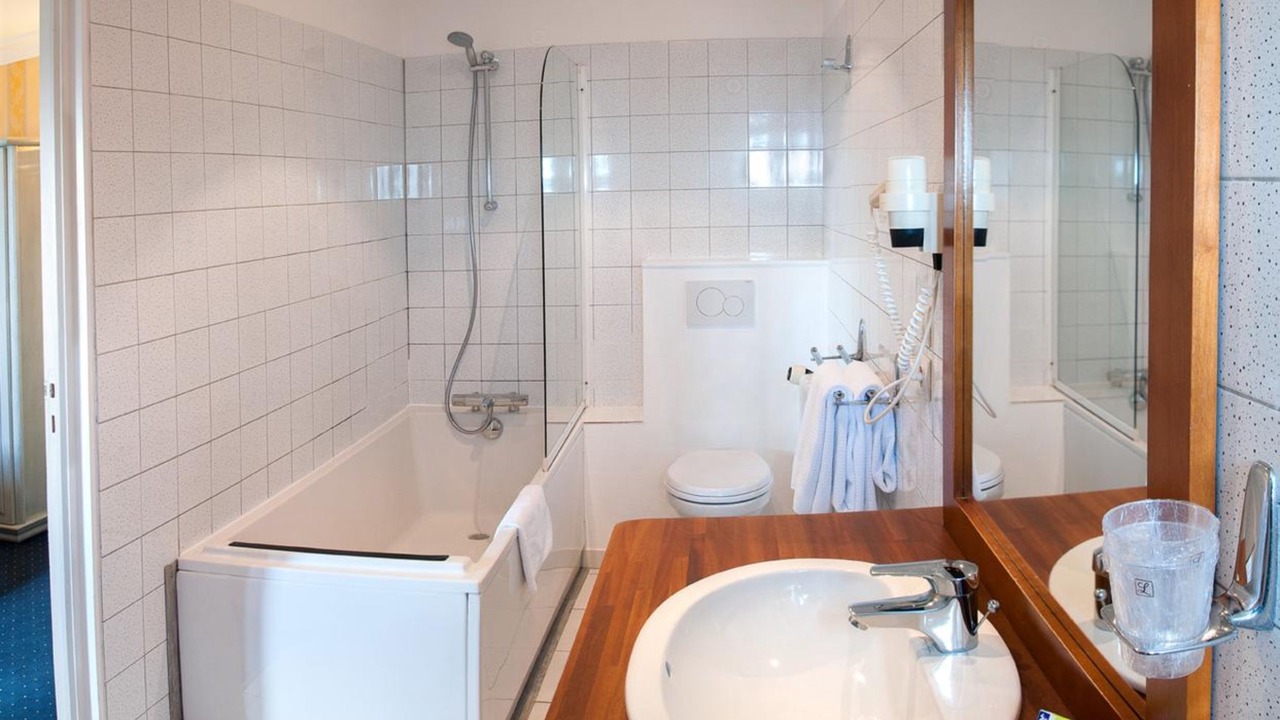 Photo of Bathroom in Vierville-sur-Mer