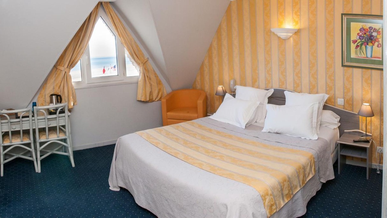 Photo of Bedroom in Vierville-sur-Mer
