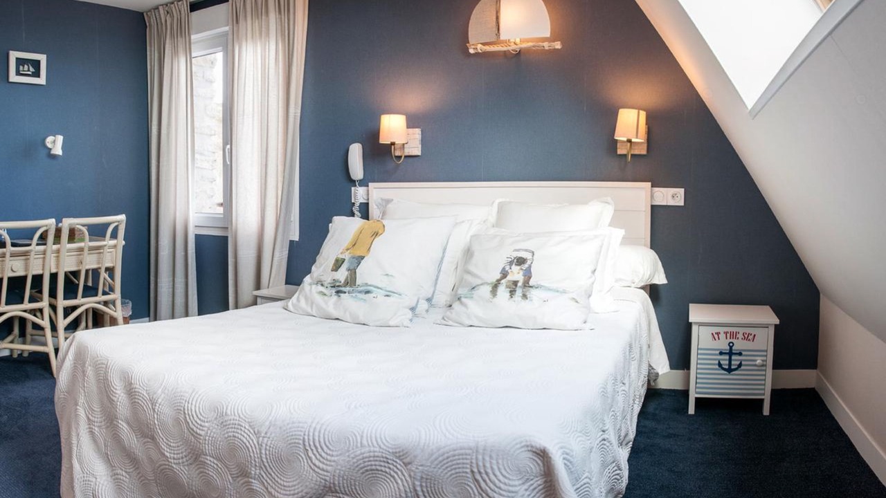 Photo of Bedroom in Vierville-sur-Mer