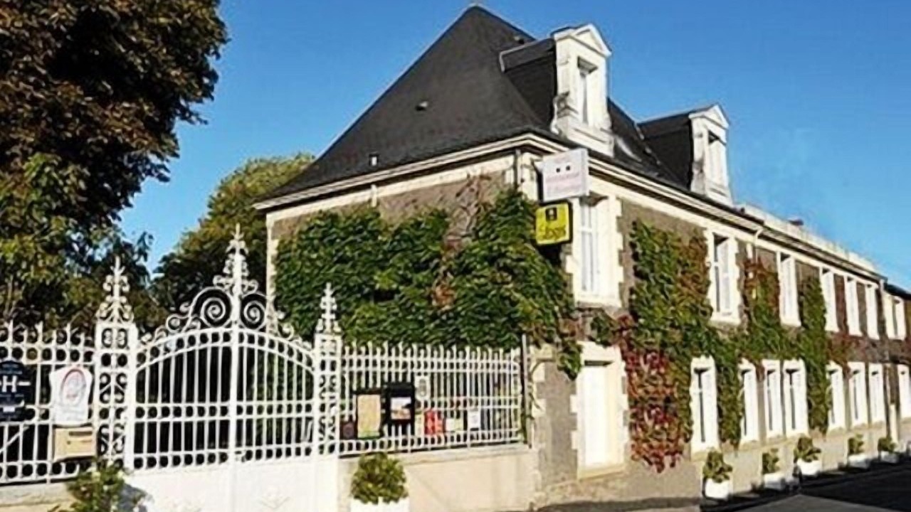 Photo of Buildings in Buzancais