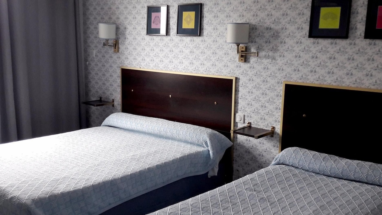 Photo of Bedroom in Lisieux