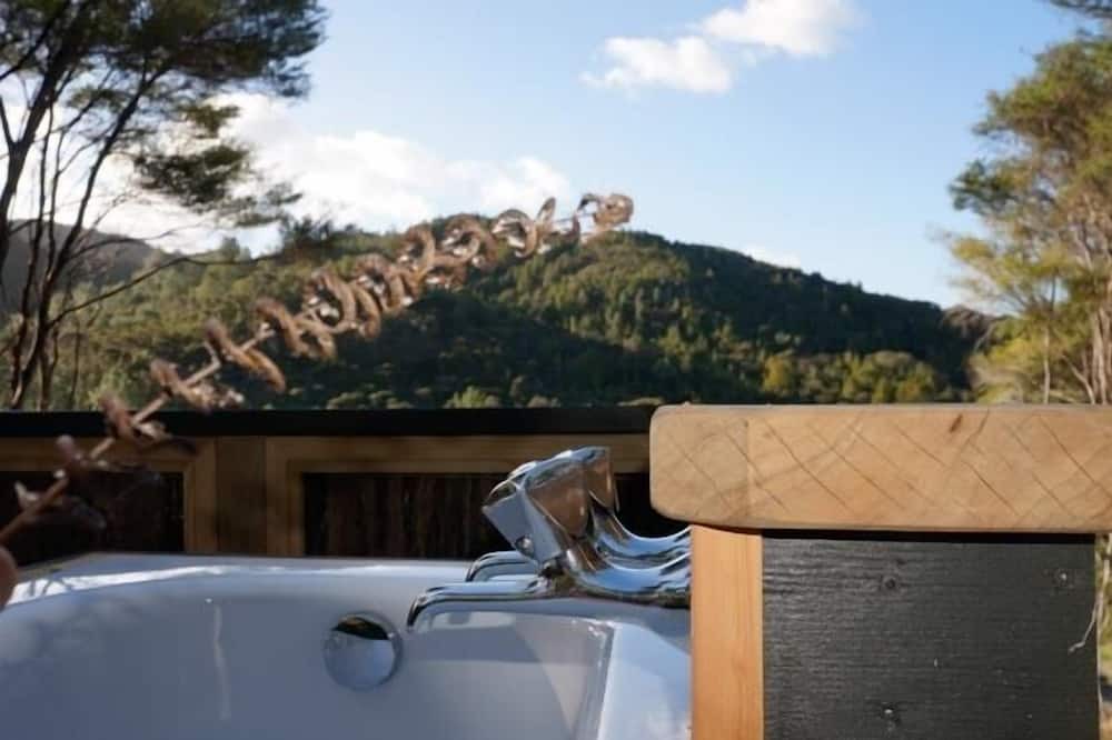 Photo of Patio Balcony in Port Charles