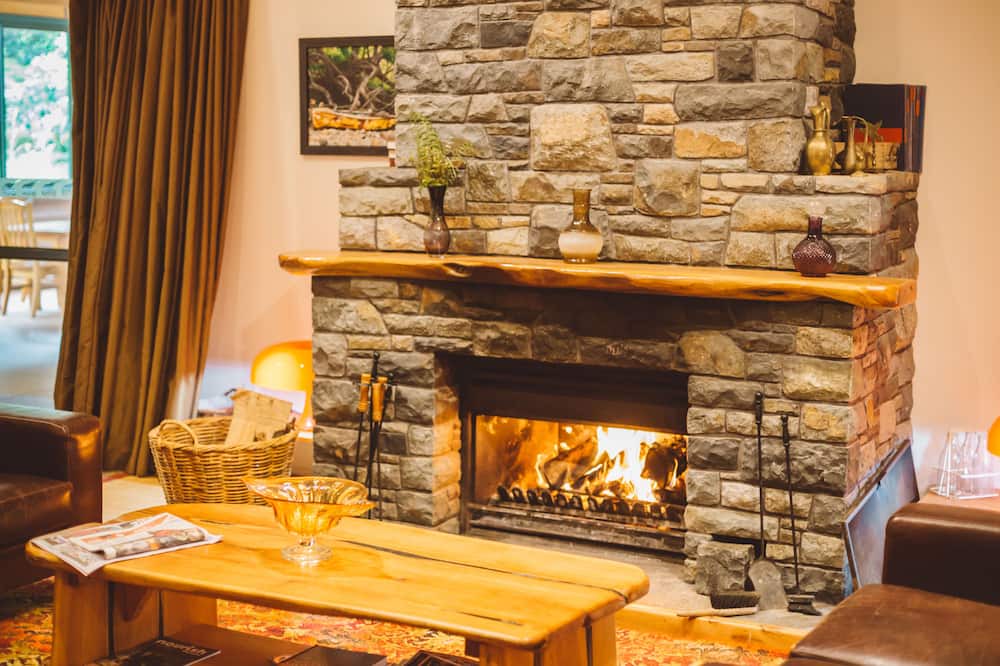 Photo of Livingroom in Port Charles