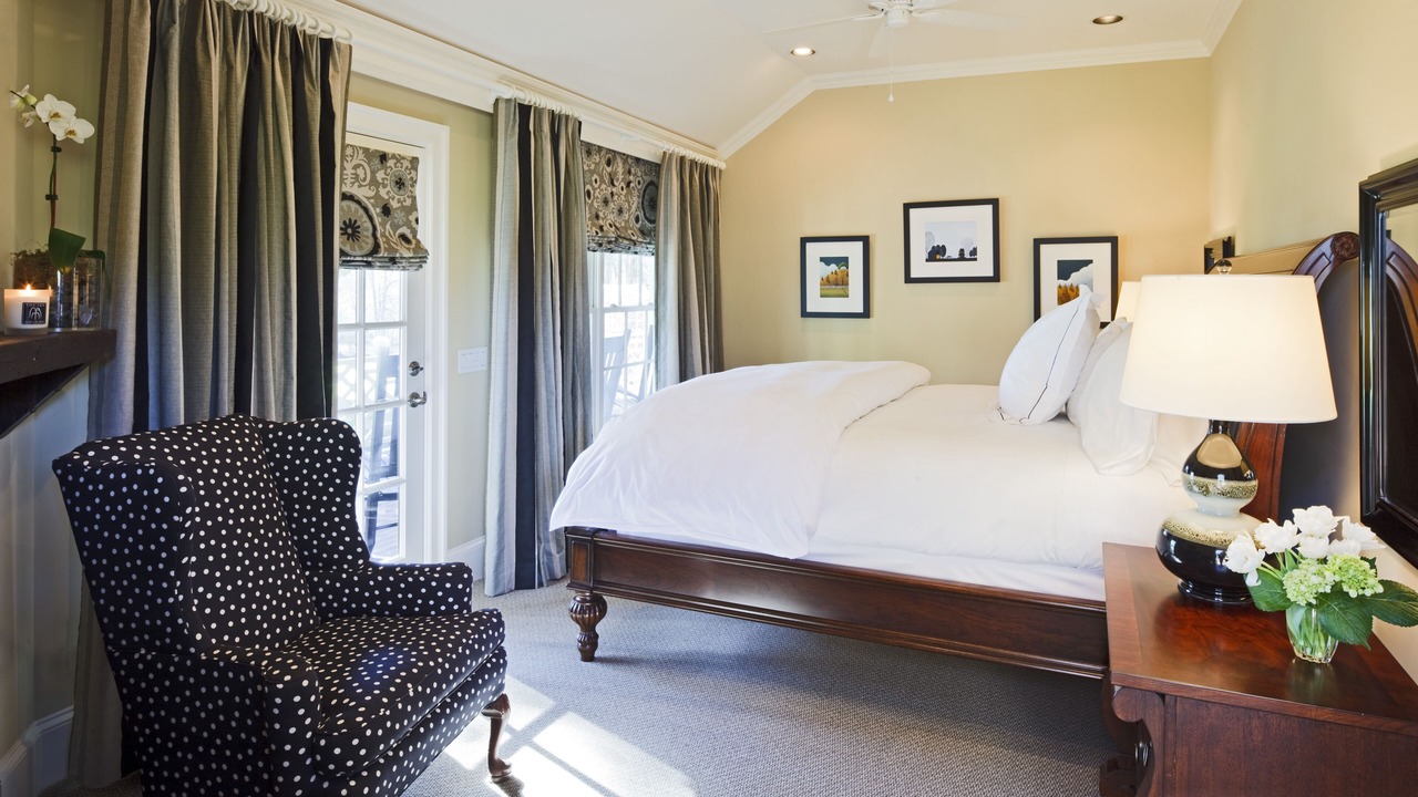 Photo of Bedroom in Orange